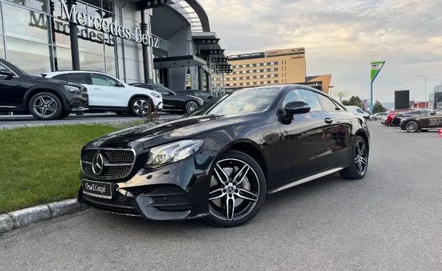 MERCEDES-BENZ E CLASS