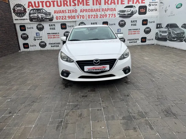 MAZDA 3