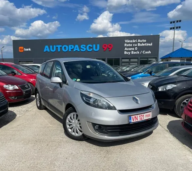 RENAULT GRAND SCENIC