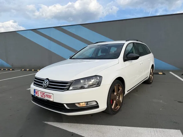 VOLKSWAGEN PASSAT