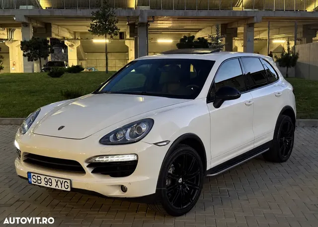 PORSCHE CAYENNE