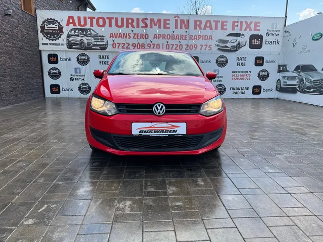 VOLKSWAGEN POLO