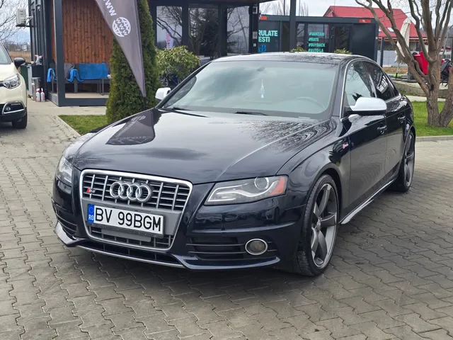 AUDI S4