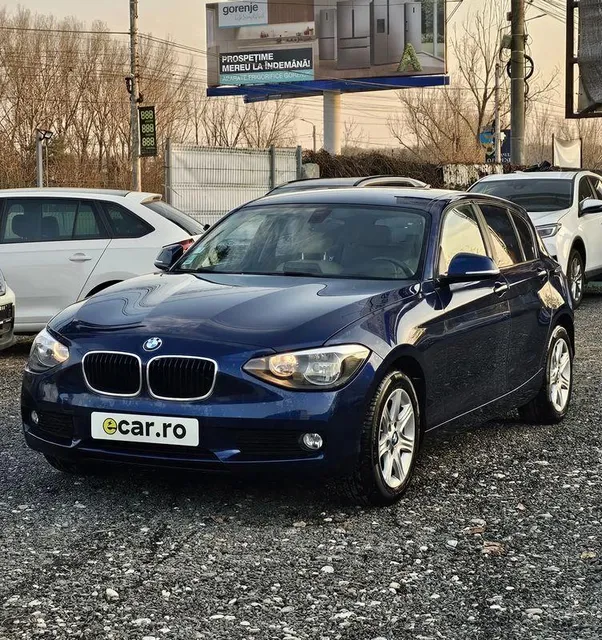 BMW 1 SERIES