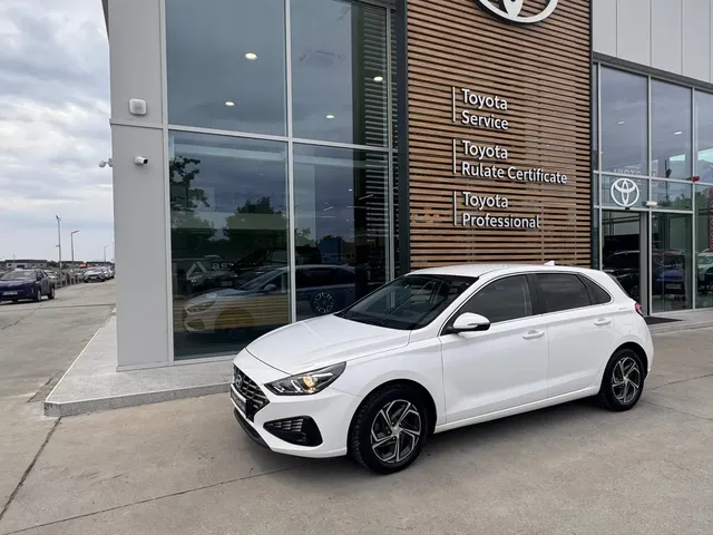 HYUNDAI I30
