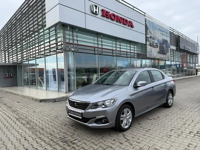 PEUGEOT 301