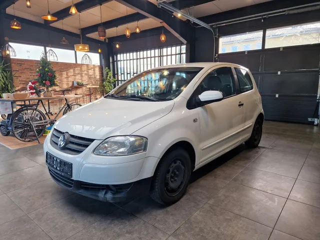 VOLKSWAGEN FOX