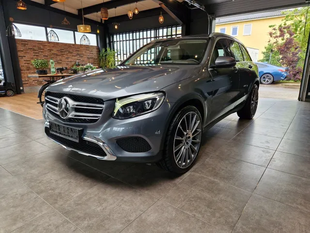MERCEDES-BENZ GLC