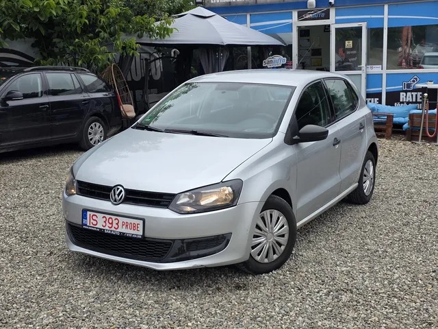 VOLKSWAGEN POLO