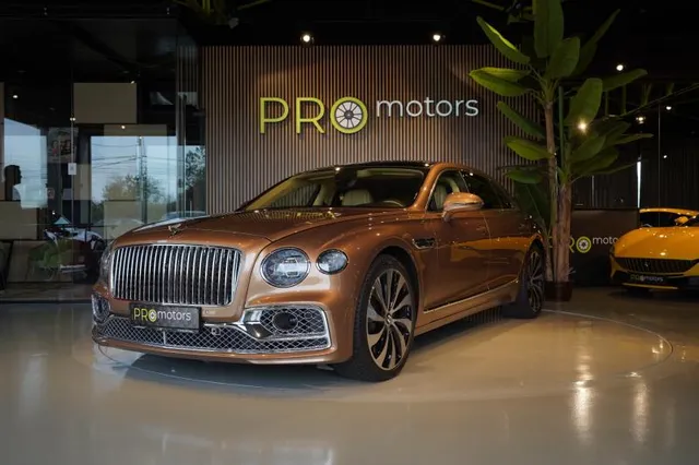 BENTLEY FLYING SPUR