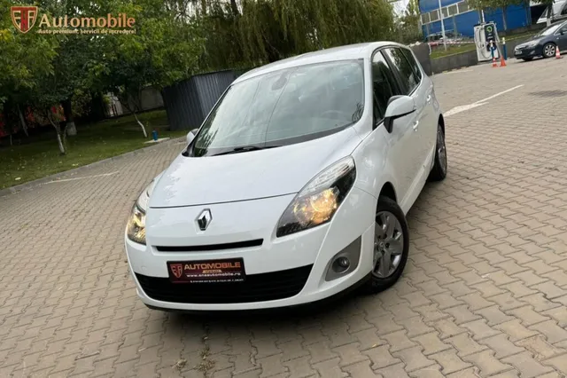 RENAULT GRAND SCENIC