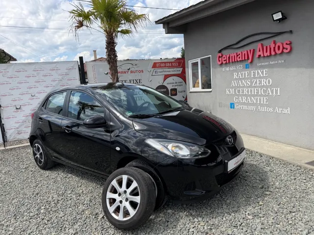 MAZDA 2