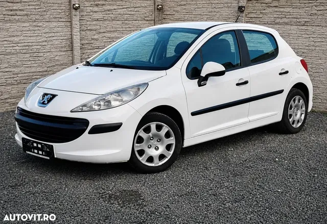 PEUGEOT 207