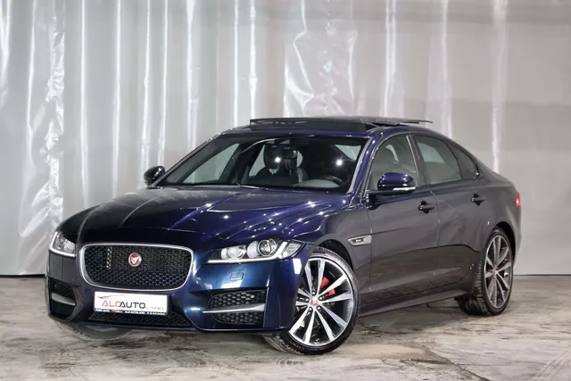 JAGUAR XF
