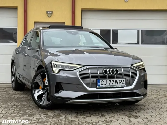 AUDI E-TRON