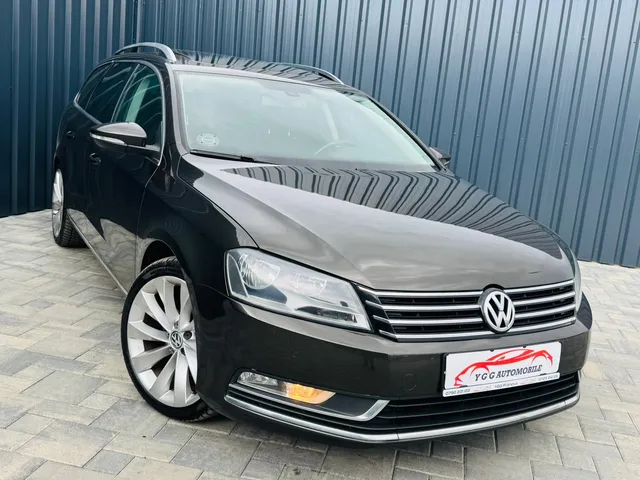 VOLKSWAGEN PASSAT