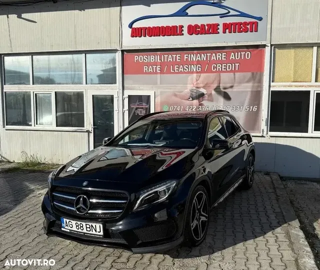 MERCEDES-BENZ GLA