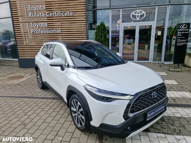 TOYOTA COROLLA CROSS