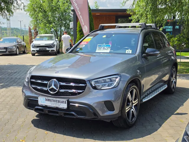 MERCEDES-BENZ GLC