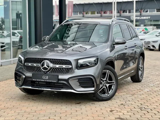 MERCEDES-BENZ GLB