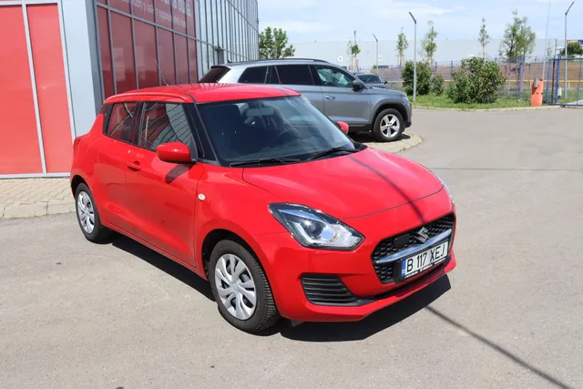 SUZUKI SWIFT