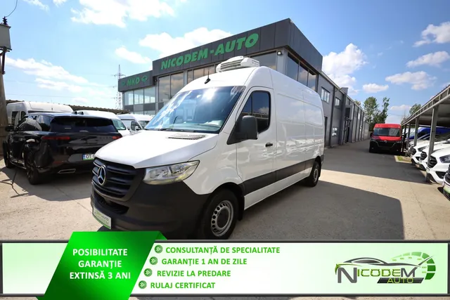 MERCEDES-BENZ SPRINTER