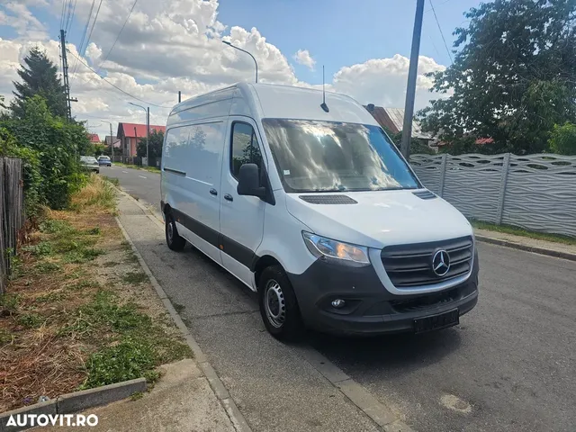 MERCEDES-BENZ SPRINTER