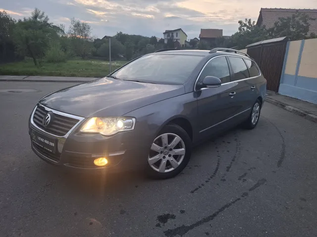 VOLKSWAGEN PASSAT