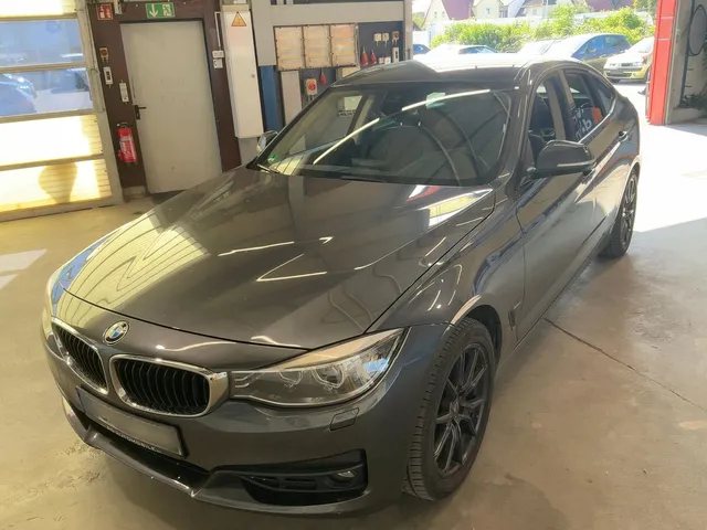 BMW 318D