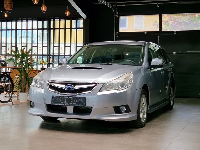 SUBARU LEGACY
