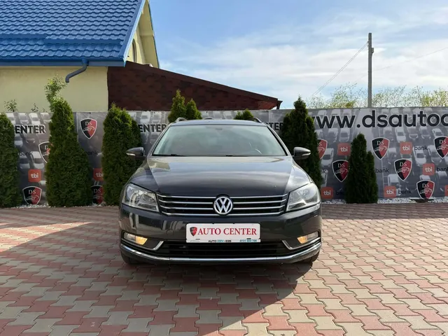 VOLKSWAGEN PASSAT