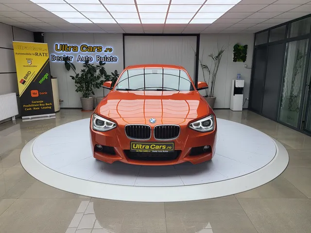 BMW 1 SERIES