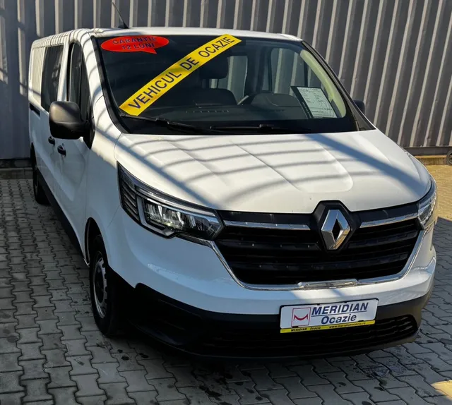 RENAULT TRAFIC