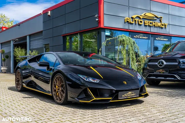 LAMBORGHINI HURACAN