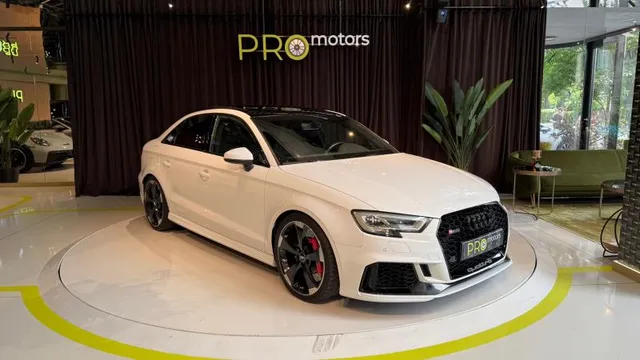 AUDI RS3
