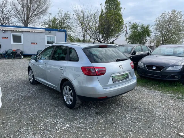 SEAT IBIZA