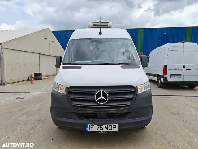 MERCEDES-BENZ SPRINTER
