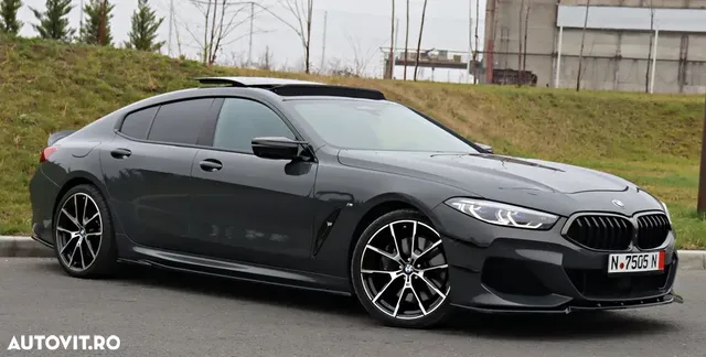 BMW 8 SERIES