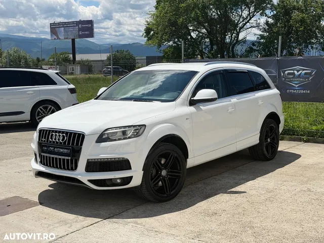 AUDI Q7