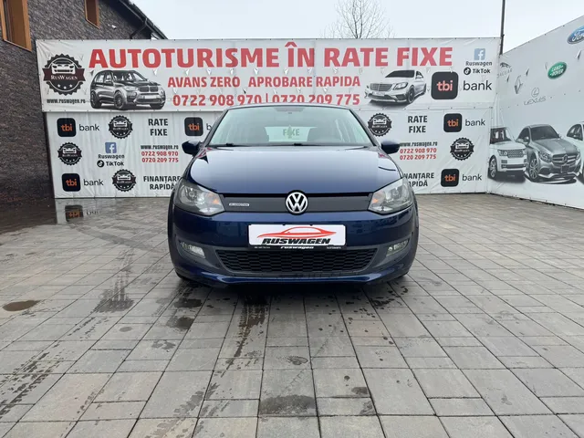 VOLKSWAGEN POLO