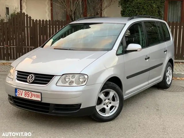 VOLKSWAGEN TOURAN