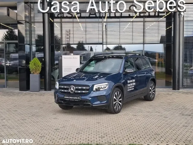 MERCEDES-BENZ GLB