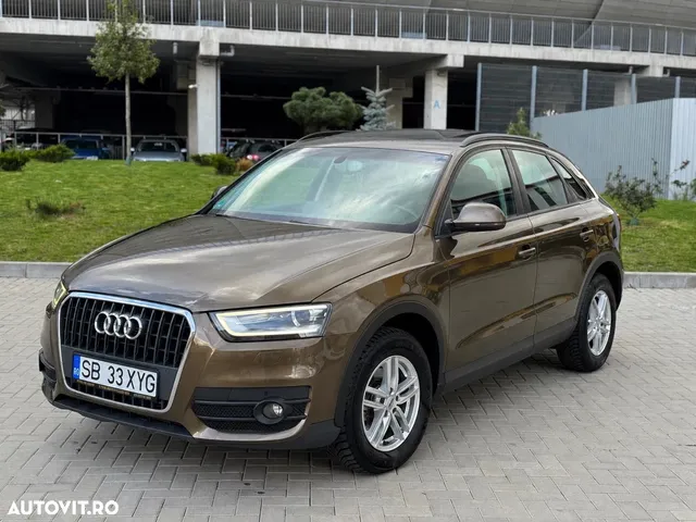 AUDI Q3