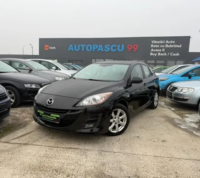 MAZDA 3