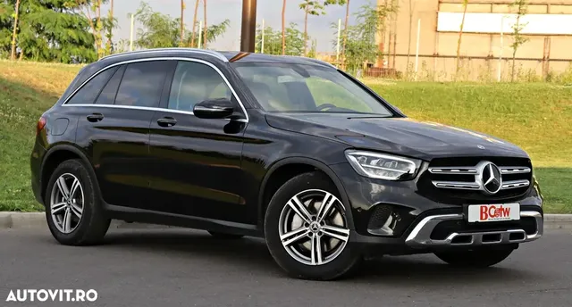 MERCEDES-BENZ GLC