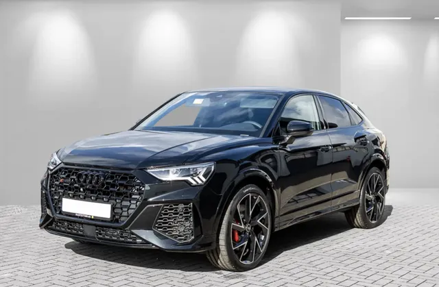 AUDI RS Q3