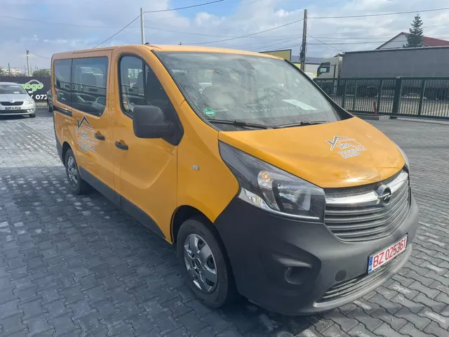 OPEL VIVARO