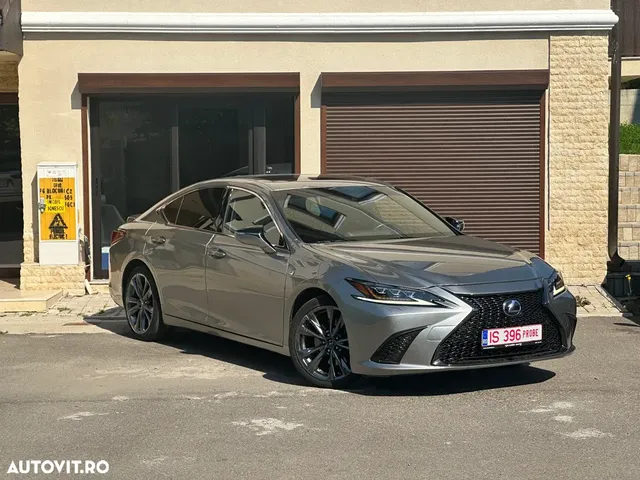 LEXUS ES