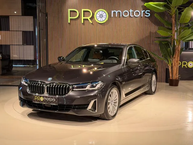BMW 5 SERIES