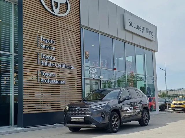 TOYOTA RAV4